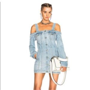 Urban Outfitters Lioness Anika Off-Shoulder Light Denim Mini Dress Large